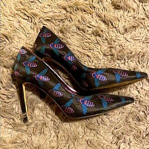 NINE WEST WOMENS PUMP - Bumble print